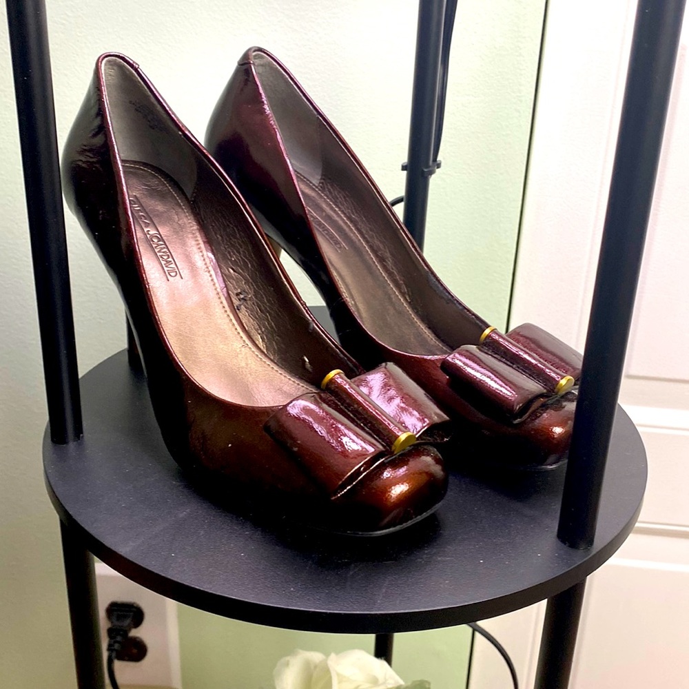 Vintage pumps